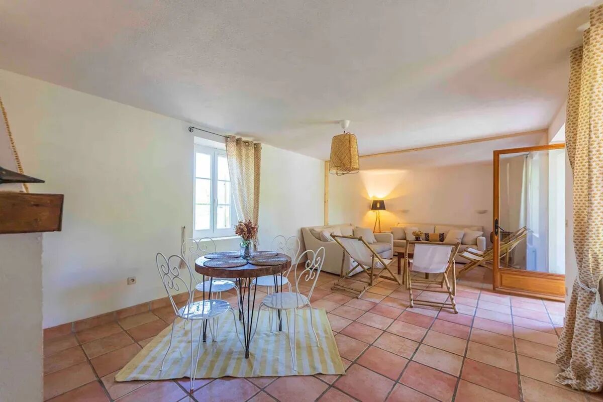 Villa 200 m² avec piscine privée et terrain de volley - Photo 10