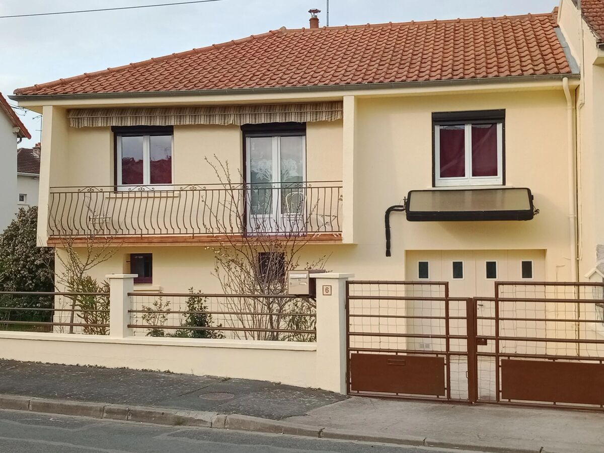 Maison 120m² jardin clôturé à Montluçon - Photo 1