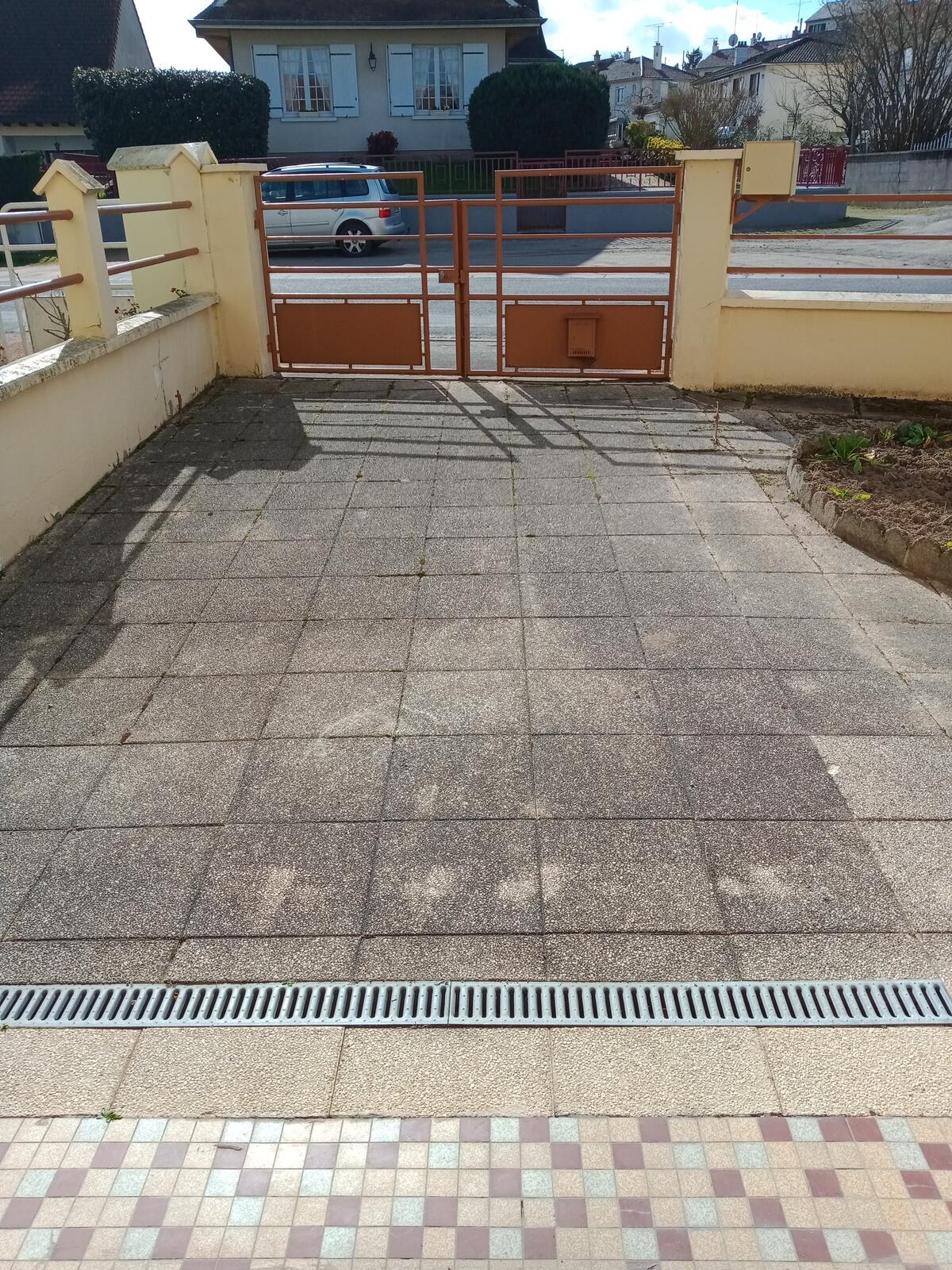 Maison 120m² jardin clôturé à Montluçon - Photo 2