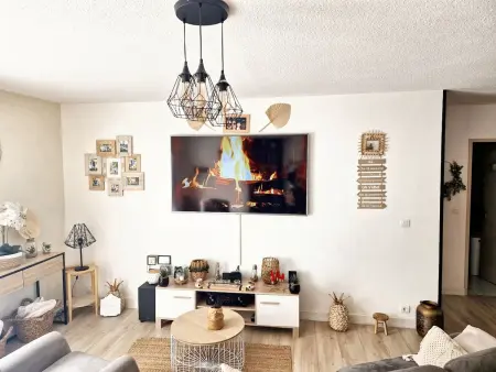 Maison avec jacuzzi et terrasse à Forcalquier, 2 chambres : photo 3