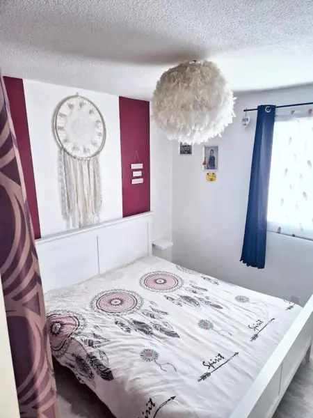 Maison avec jacuzzi et terrasse à Forcalquier, 2 chambres : photo 5