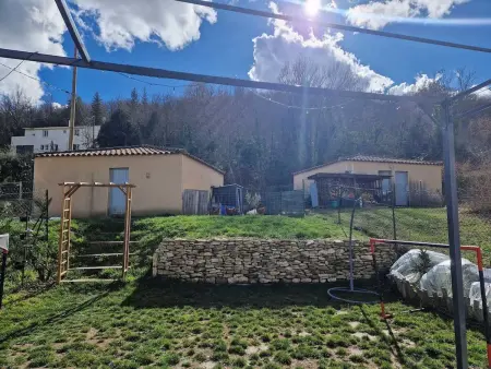 Maison avec jacuzzi et terrasse à Forcalquier, 2 chambres : photo 14