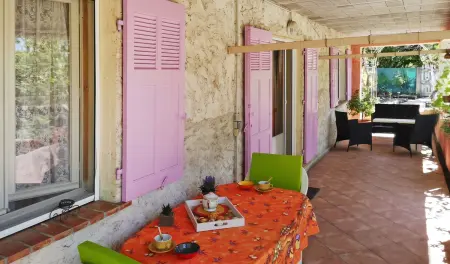 Villa avec piscine privée et jardin clos à Fayence : photo 3