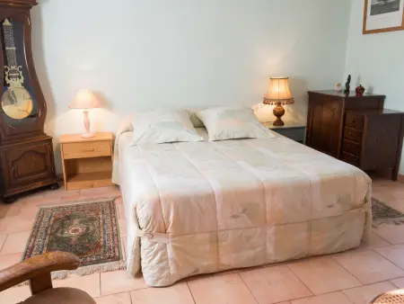 Villa avec piscine privée et jardin clos à Fayence : photo 5