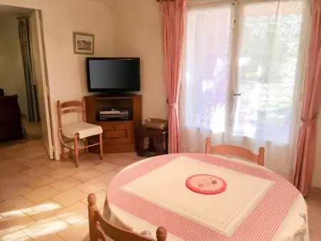 Villa avec piscine privée et jardin clos à Fayence : photo 10