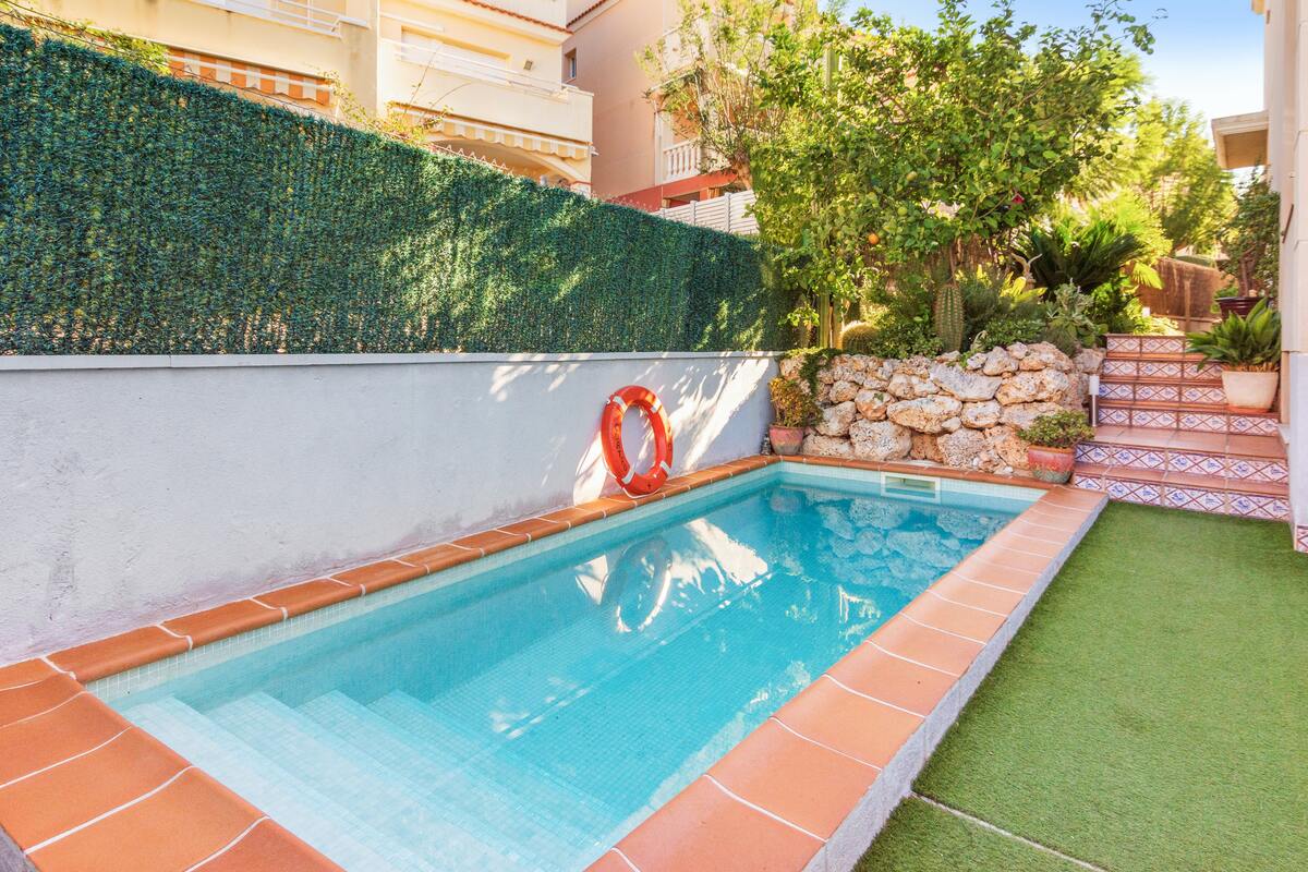 Villa avec piscine privée et vue mer à Torredembarra, 8 pers. - Photo 1