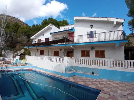 Location villa à Chulilla, Villa pittoresque à Chulilla avec piscine privée