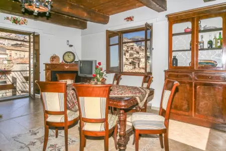 Location appartement à Morano Calabro, Appartement spacieux à Morano Calabro avec vue sur la montagne