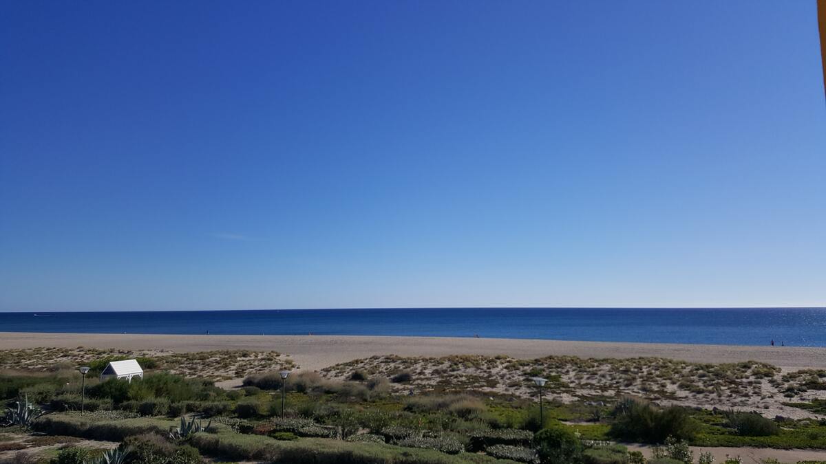 Appartement 50 m² vue mer à 200 m de la plage - Photo 13