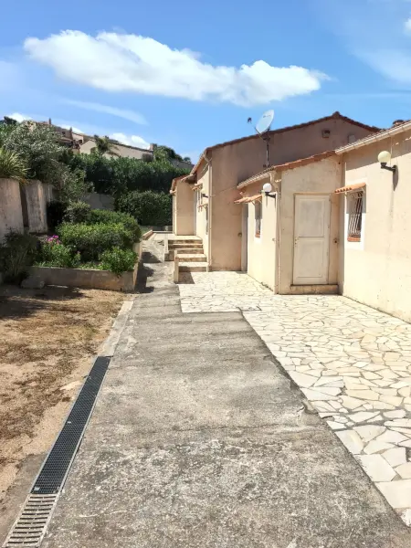 Maison Vue Mer à Lumio avec Terrasse et Jardin Clos - Photo 32