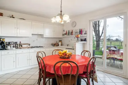 Maison chaleureuse Saint-Cyr-sur-le-Rhône, Maison 8 personnes à Saint Cyr sur le Rhône - Photo 2