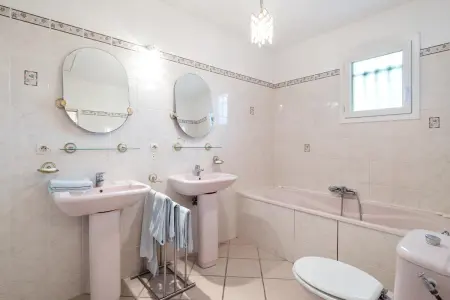 Maison chaleureuse Saint-Cyr-sur-le-Rhône, Maison 8 personnes à Saint Cyr sur le Rhône - Photo 8