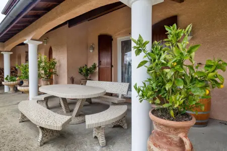 Maison chaleureuse Saint-Cyr-sur-le-Rhône, Maison 8 personnes à Saint Cyr sur le Rhône - Photo 10