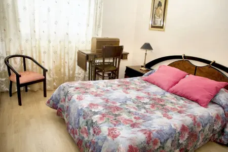 Maison familiale 6 chambres avec jardin clôturé à Abejar : photo 12