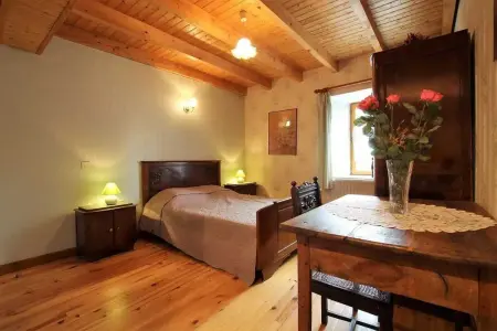 Location maison à Saint Cirgues, Charmante maison à la campagne près dune ferme