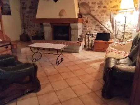 Maison de campagne à Saint-Cirgues, 3 chambres près d'une ferme : photo 5
