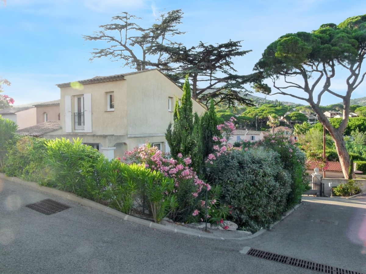 Maison 8 pers. avec terrasse, vue montagne à Sainte-Maxime - Photo 1
