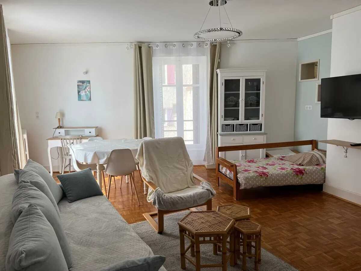 Appartement 3 étoiles à Néris-les-Bains, 2 chambres - Photo 2
