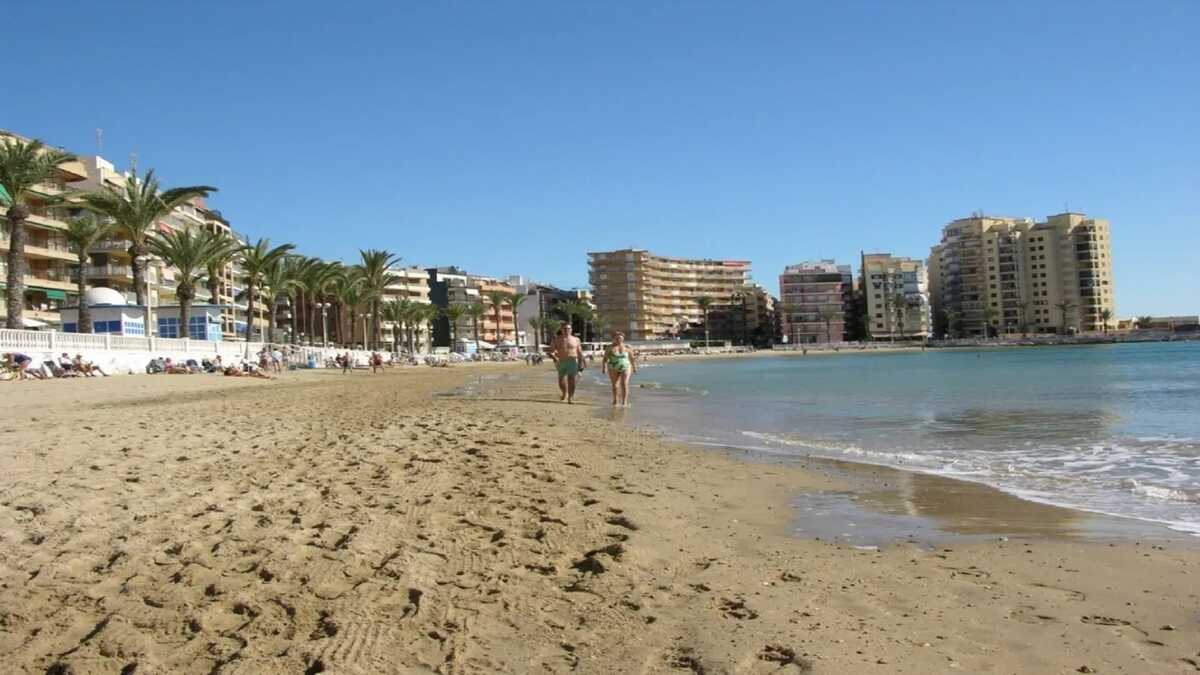 Appartement 4 pers. à Torrevieja, piscine été - Photo 9