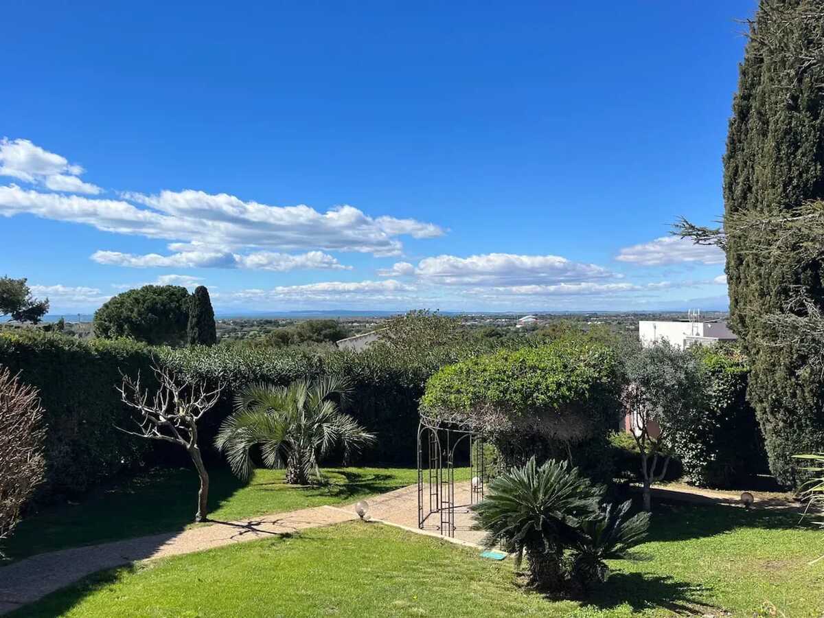 Villa 180 m² à Agde : 5 chambres, piscine et jardin 1500 m² - Photo 11