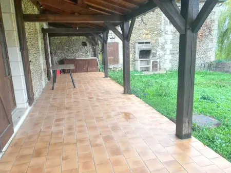 Maison 16 personnes avec jardin clôturé à Mouterre-Silly : photo 2