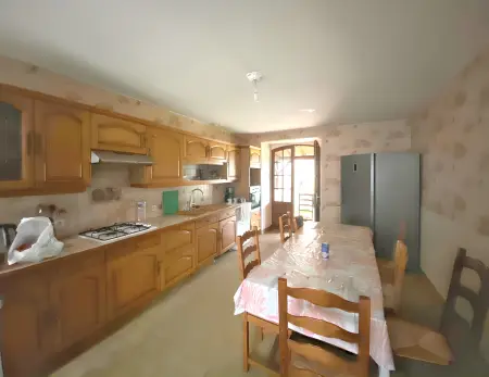 Maison 16 personnes avec jardin clôturé à Mouterre-Silly : photo 3