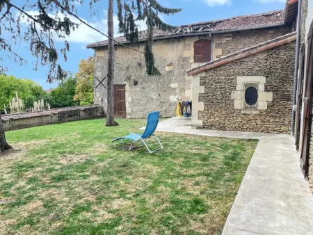 Maison 16 personnes avec jardin clôturé à Mouterre-Silly : photo 7