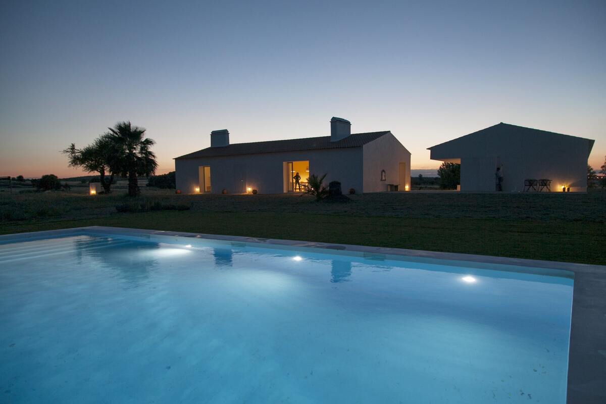 Villa avec piscine privée et vue montagne près d'Évora - Photo 2