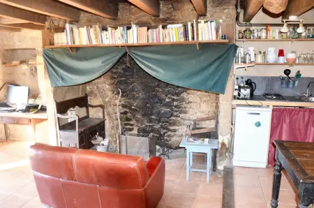 Maison charmante à Meyrignac-l'Église avec cheminée - Photo 3