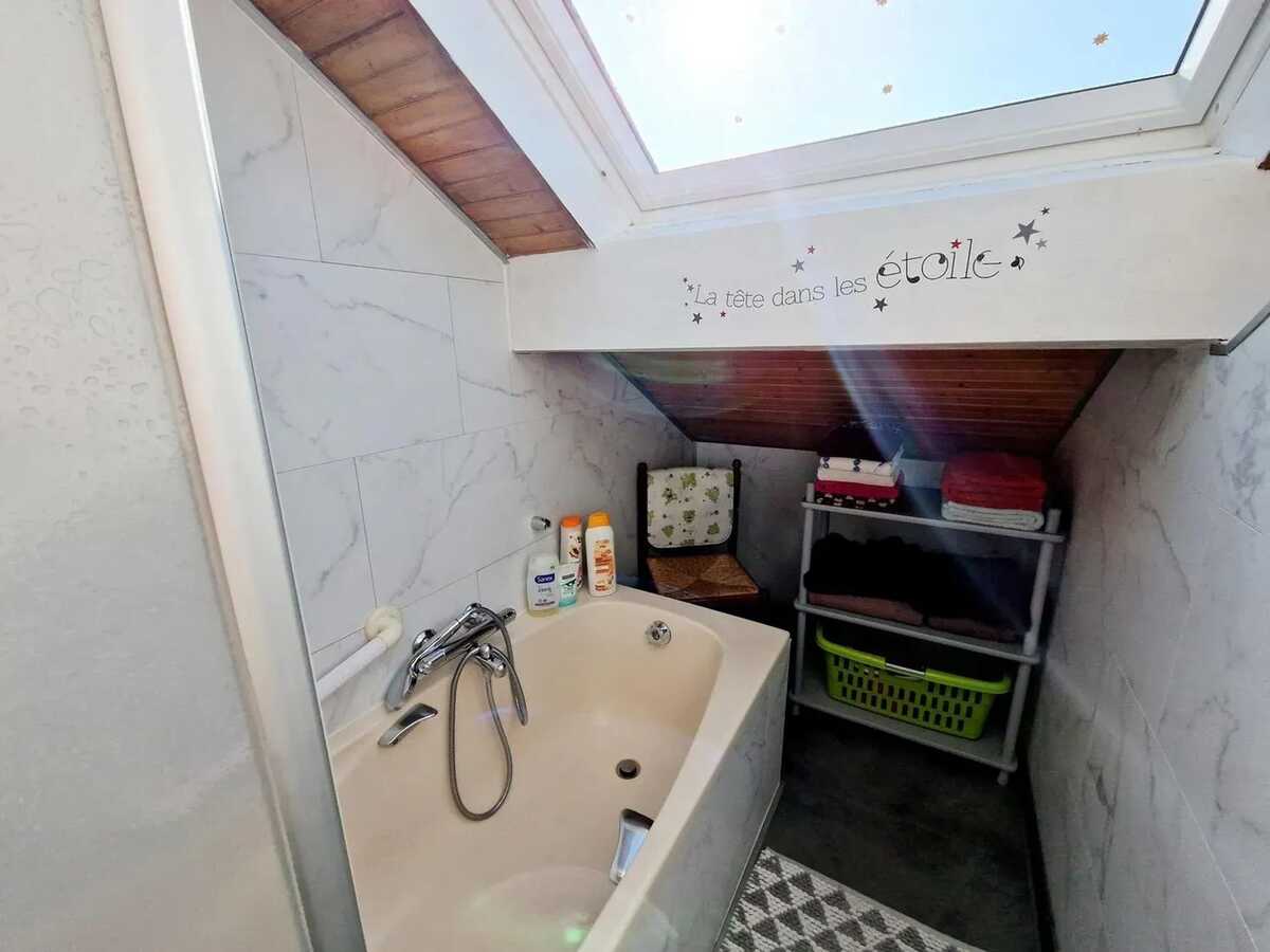 Maison 90m² avec jardin, terrasse et vue montagnes - Photo 17