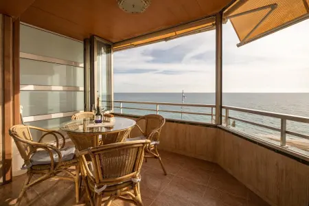 Location appartement à Calafell, Appartement spacieux avec terrasse vue mer à Calafell