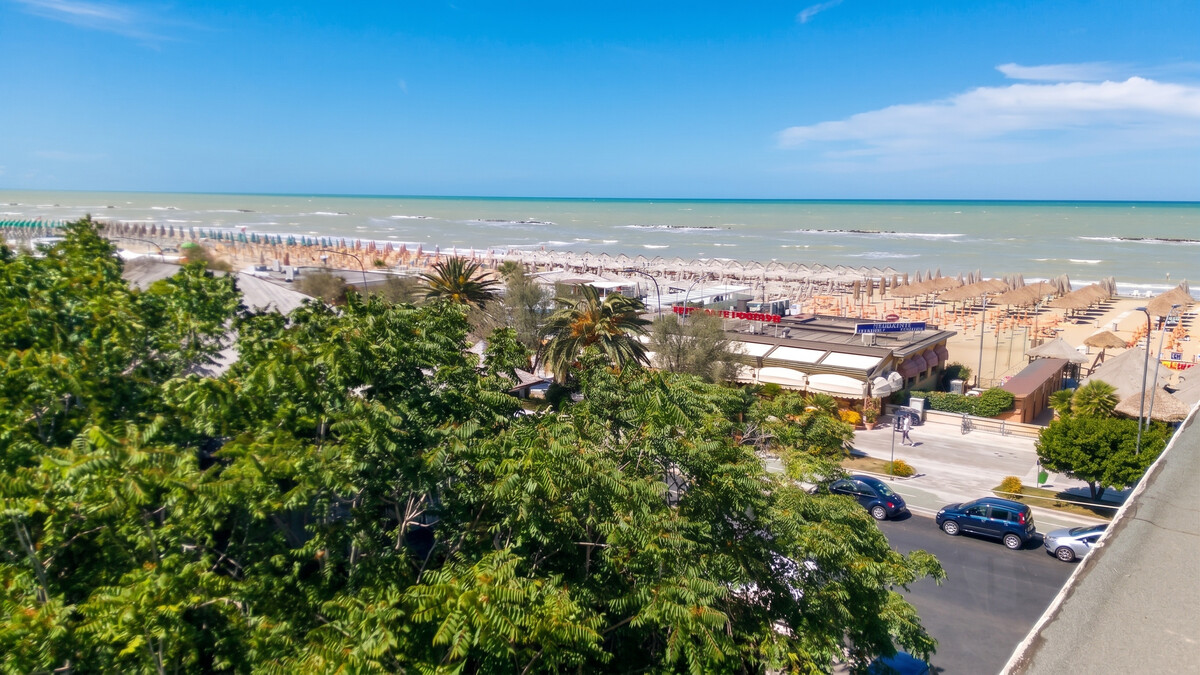 Appartement 120 m² à Pescara, 3 chambres, à 50 m de la plage - Photo 20