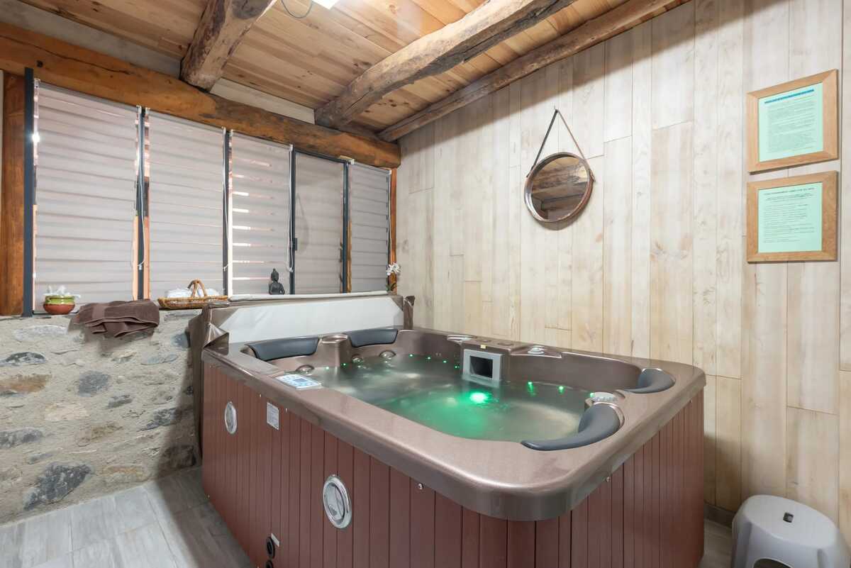 Maison 8 pers. à Guchan, jacuzzi et vue montagne - Photo 7