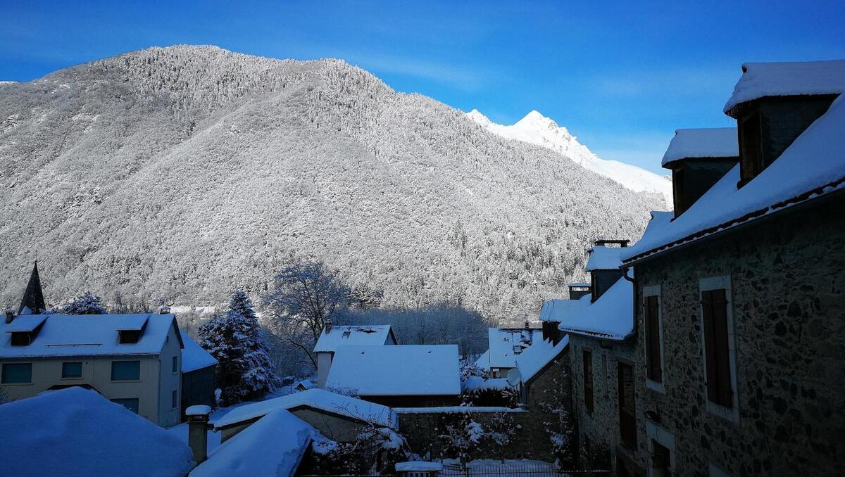 Maison 8 pers. à Guchan, jacuzzi et vue montagne - Photo 30