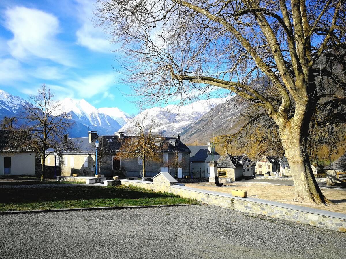 Maison 8 pers. à Guchan, jacuzzi et vue montagne - Photo 31