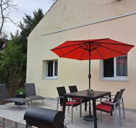Maison de charme à Saint-Cyr-la-Rivière avec jardin clôturé : photo 4