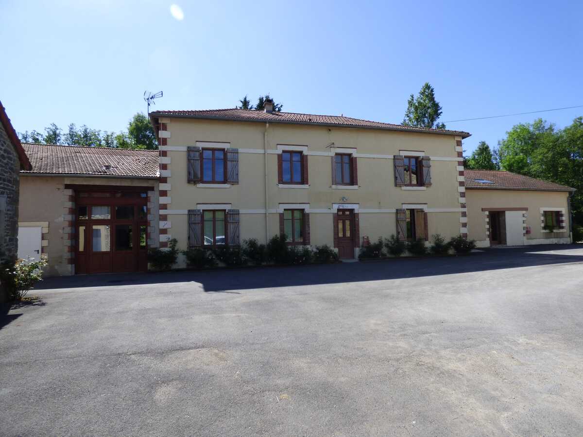 Maison 12 chambres avec jacuzzi pour 27 personnes à Nouart - Photo 1