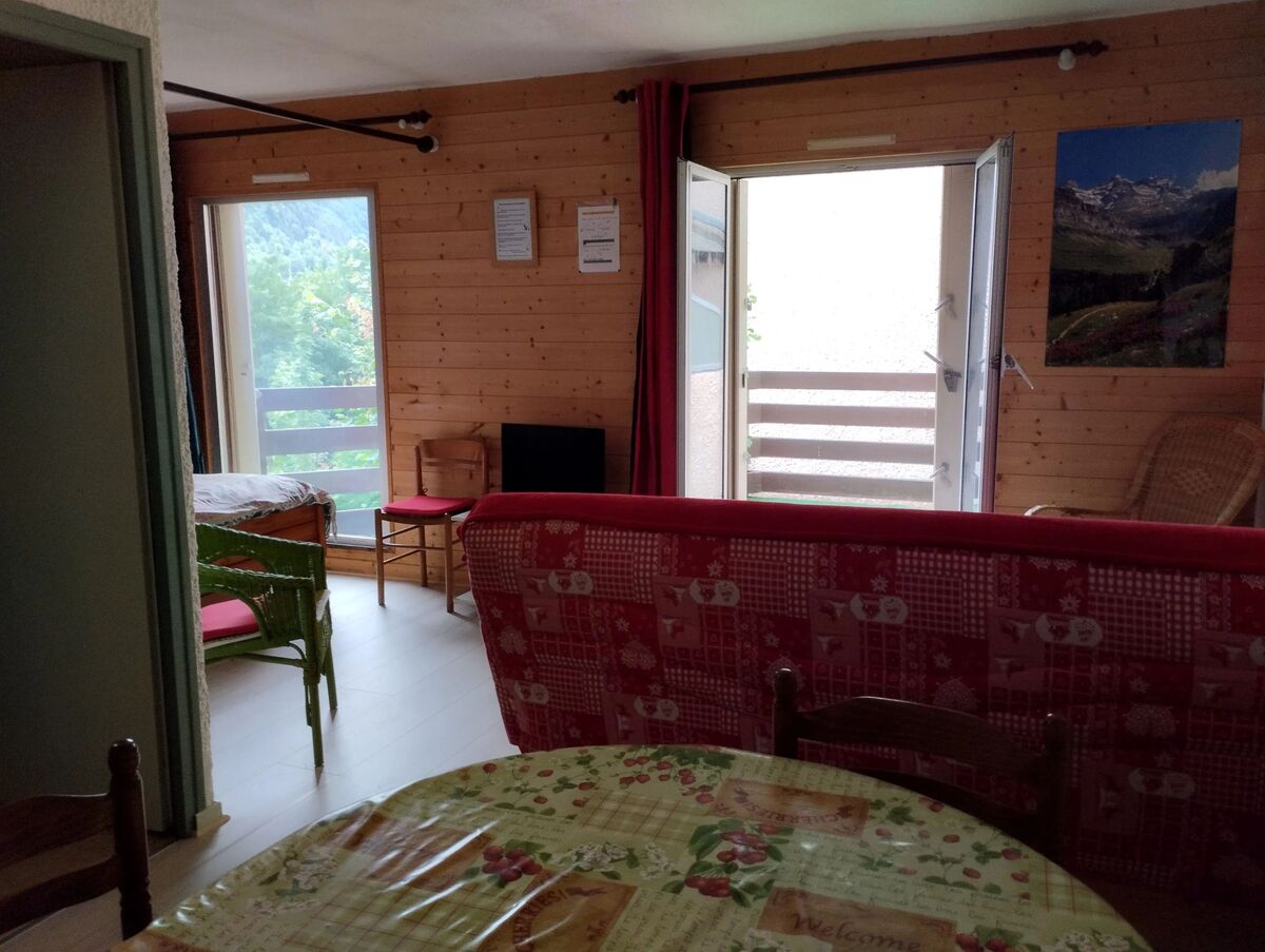 Studio 40 m² à Cauterets, vue montagne et accès ski gratuit - Photo 4