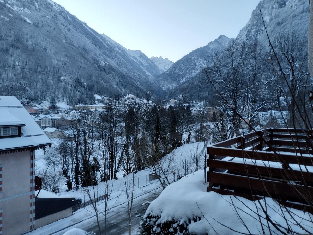 Studio 40 m² à Cauterets, vue montagne et accès ski gratuit - Photo 9