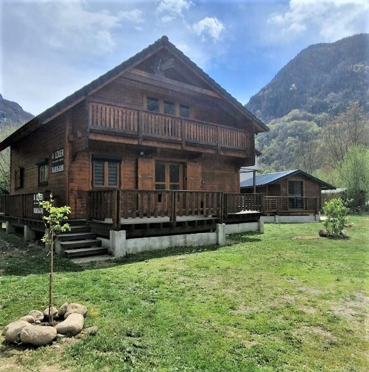 Chalet 3 étoiles à Orlu avec jacuzzi et vue montagne - Photo 5