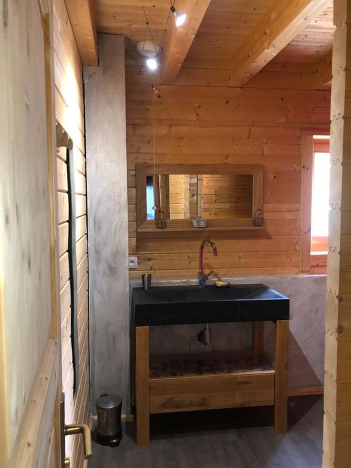 Chalet 3 étoiles à Orlu avec jacuzzi et vue montagne - Photo 14