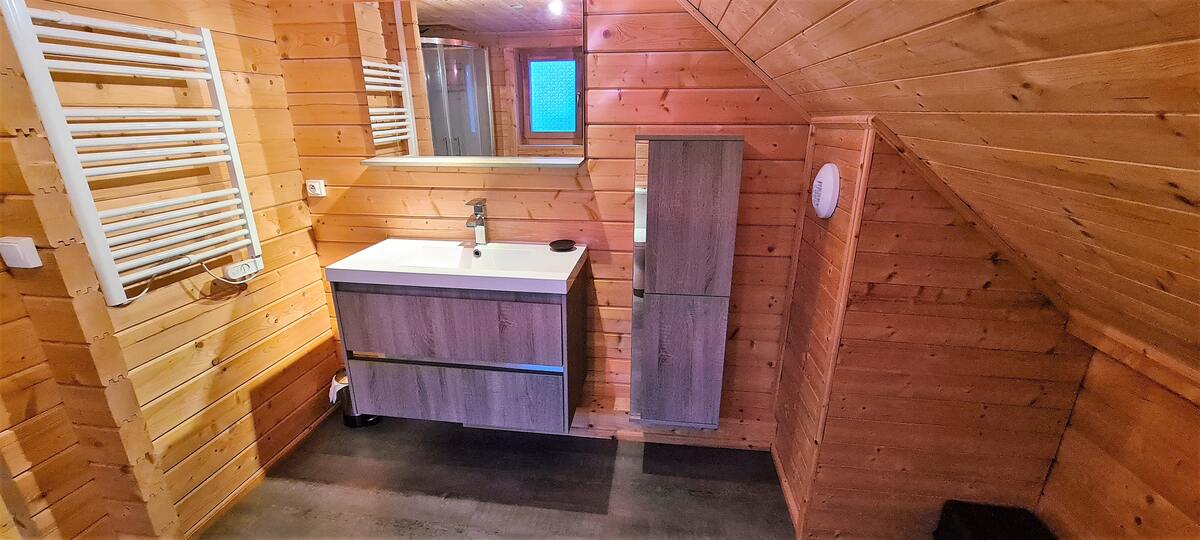 Chalet 3 étoiles à Orlu avec jacuzzi et vue montagne - Photo 20