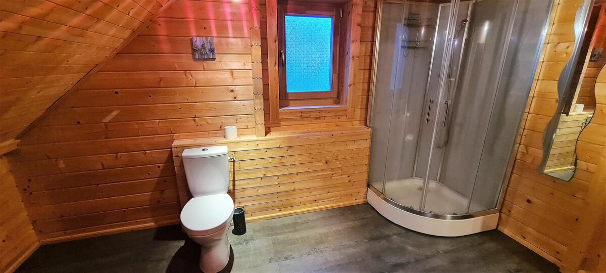 Chalet 3 étoiles à Orlu avec jacuzzi et vue montagne - Photo 21