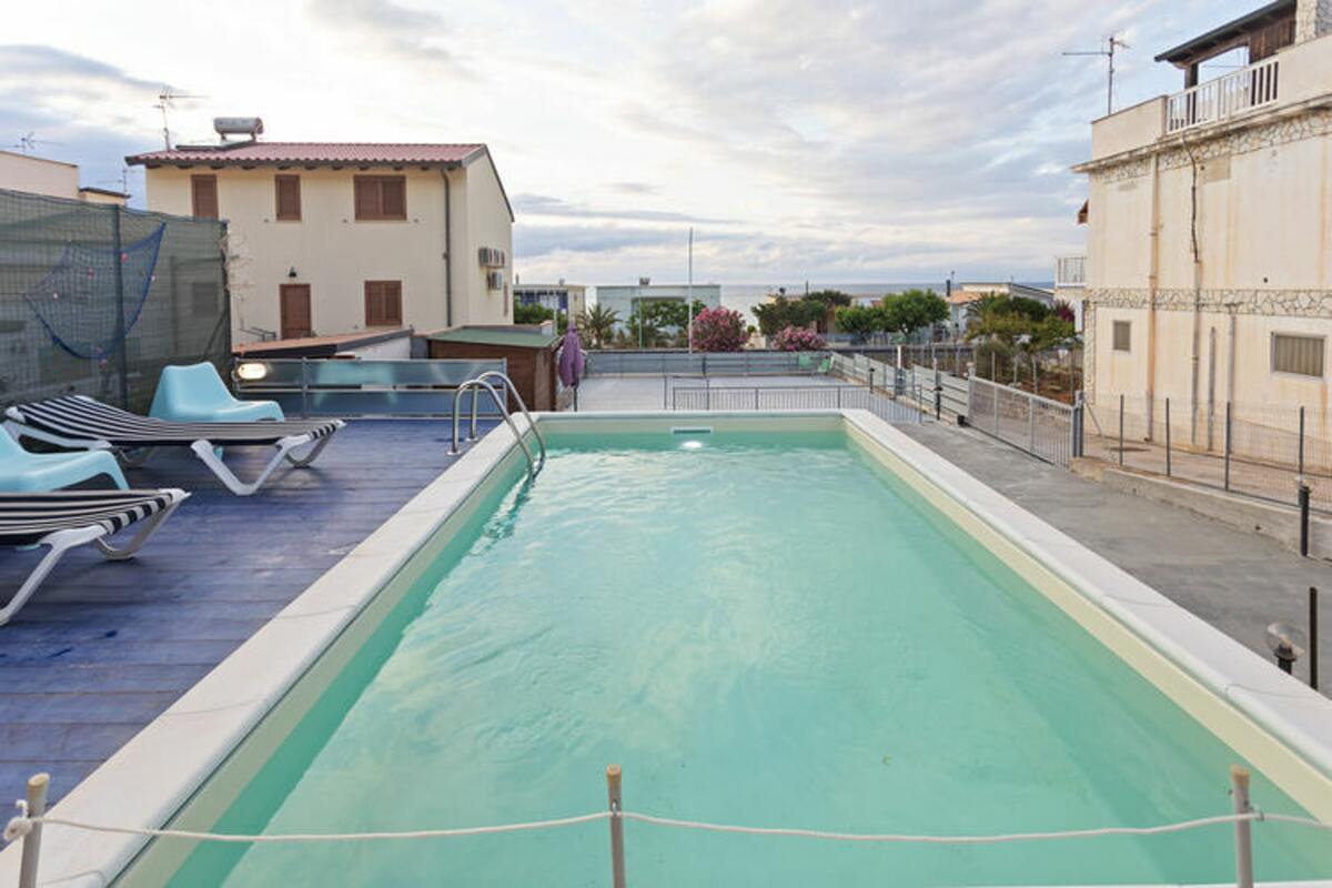 Appartement 90 m² à Alcamo Marina, terrasse piscine - Photo 25
