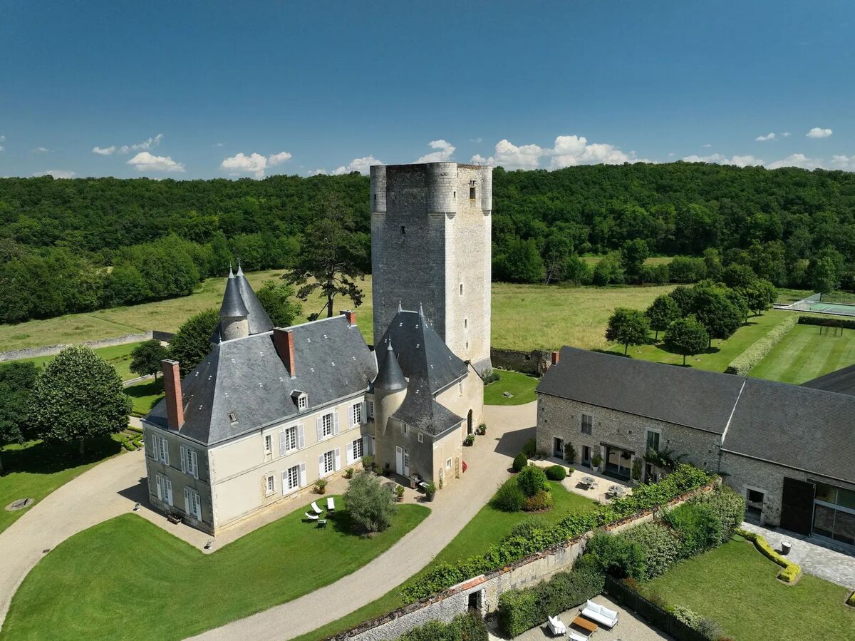 Château 10 personnes à Tendu avec court de tennis - Photo 2