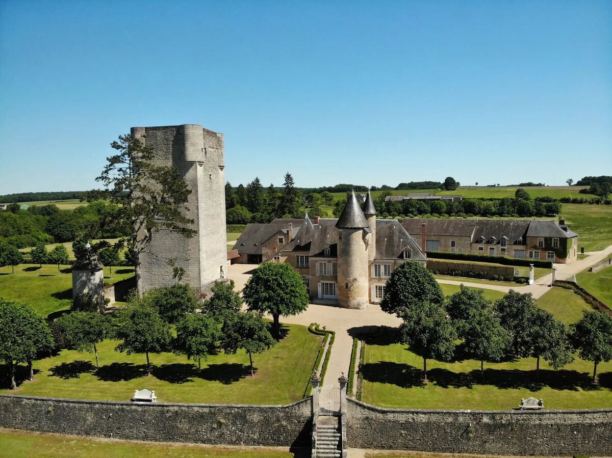 Château 10 personnes à Tendu avec court de tennis - Photo 21