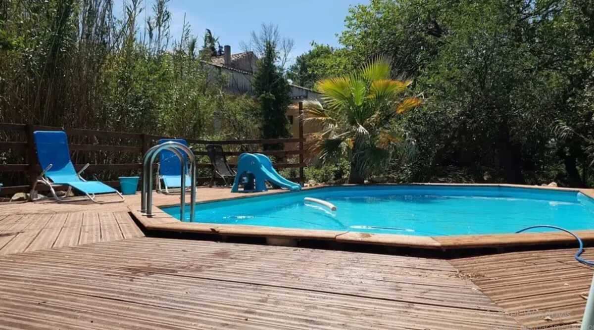 Chalet 30 m² avec piscine ouverte toute l'année à Orange - Photo 1