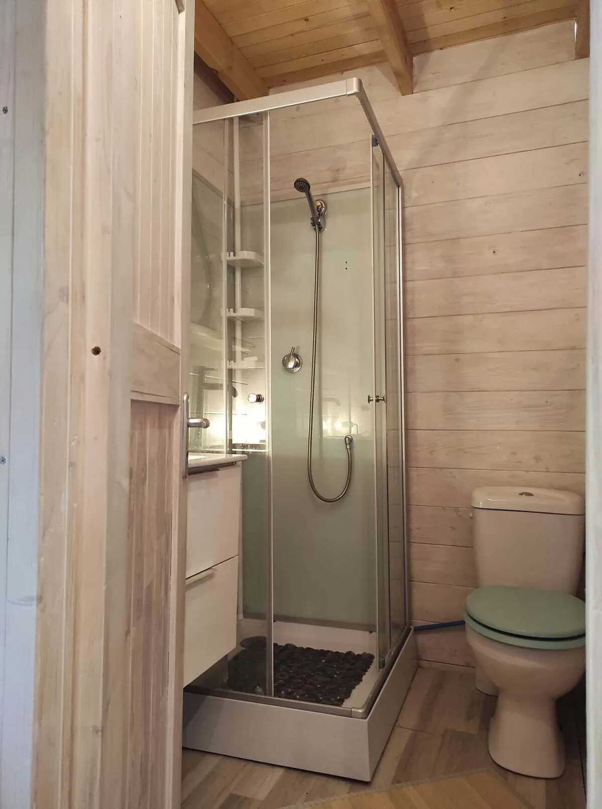 Chalet 30 m² avec piscine ouverte toute l'année à Orange - Photo 8
