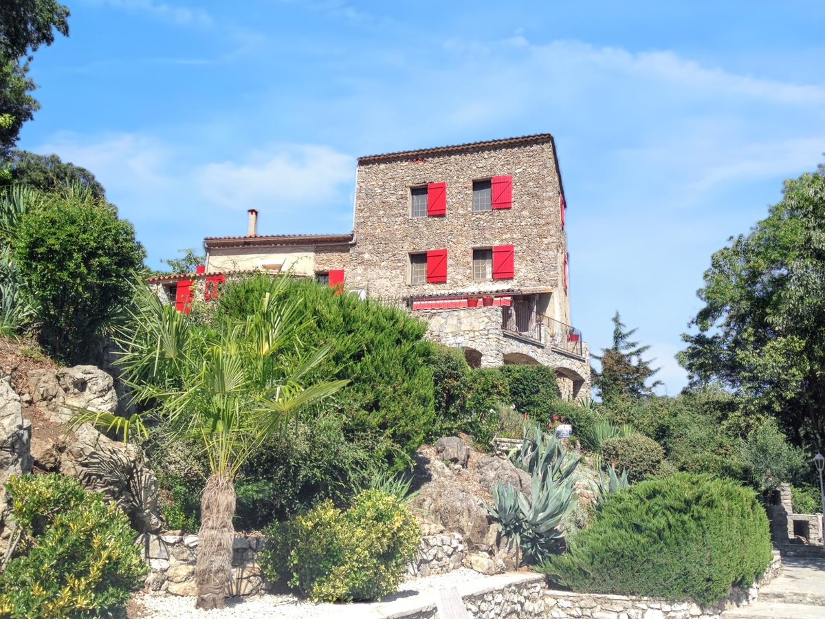 Maison 9 personnes avec piscine et jeux à Saint-Julien-de-la-Nef - Photo 1