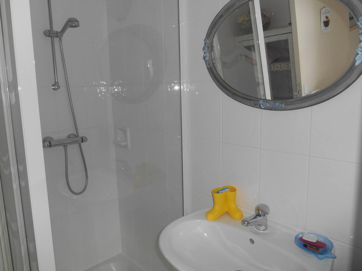 Maison 60 m² jardin clôturé Cléden-Cap-Sizun - Photo 8